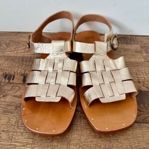 New Beek Starfisher Fisherman Sandals Gold Women's Size 10